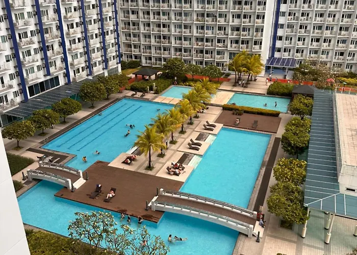 Makati Sm Jazz Residence Staycation Condo With Balcony
